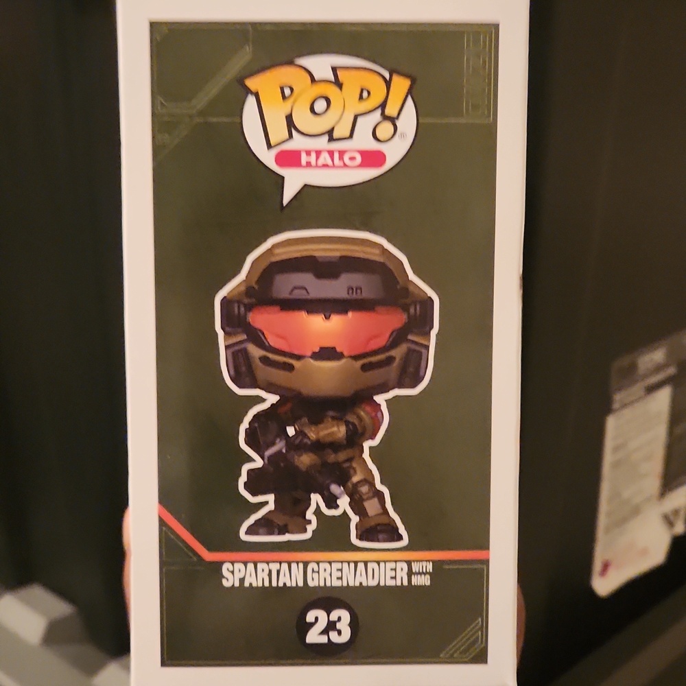 Funko Pop #23 Halo Spartan Grenadier with HMG Best Buy Exclusive - Picture 7 of 9